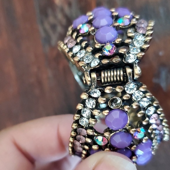 GIRL POWER PURPLE BRACELET - Picture 7 of 8